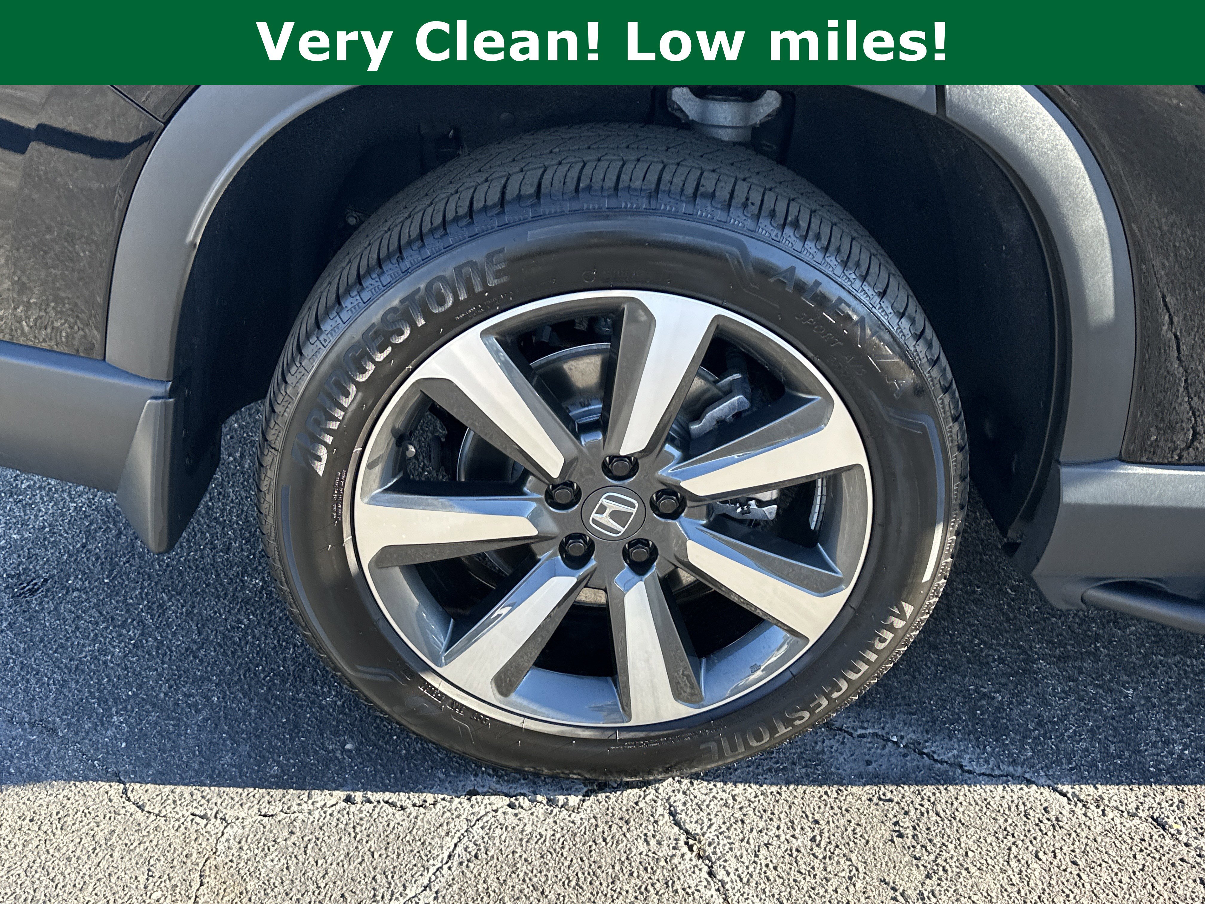 Used 2025 Honda Pilot Touring image 19