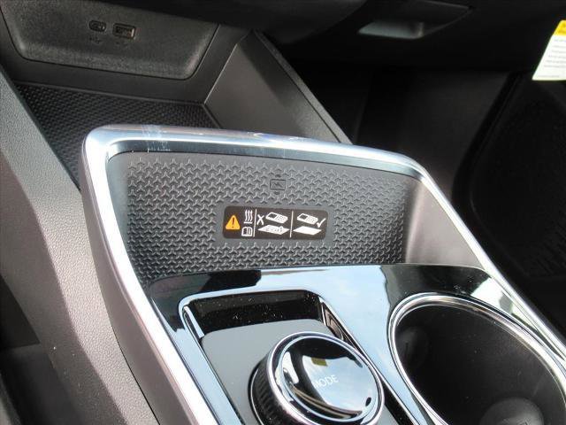 New 2026 Chevrolet Equinox ACTIV w/ Convenience Package III image 26