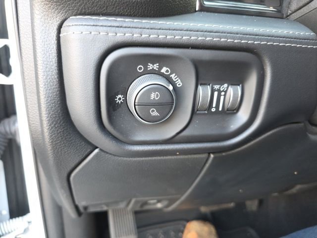 Used 2022 RAM 3500 Limited image 14