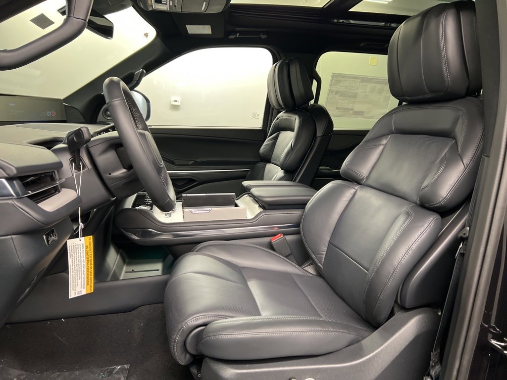 New 2026 Lincoln Navigator Reserve image 30