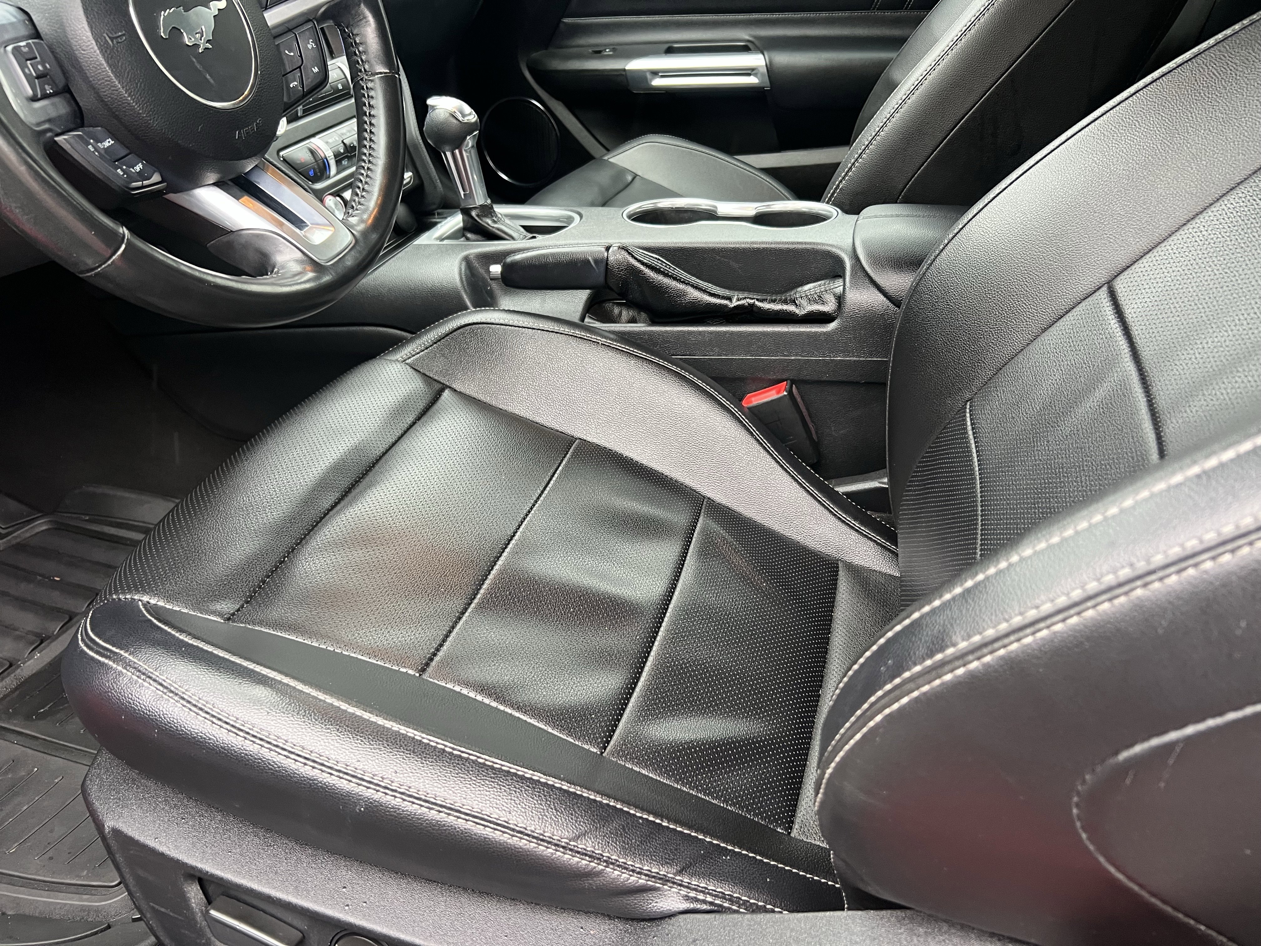 Used 2021 Ford Mustang Premium image 20