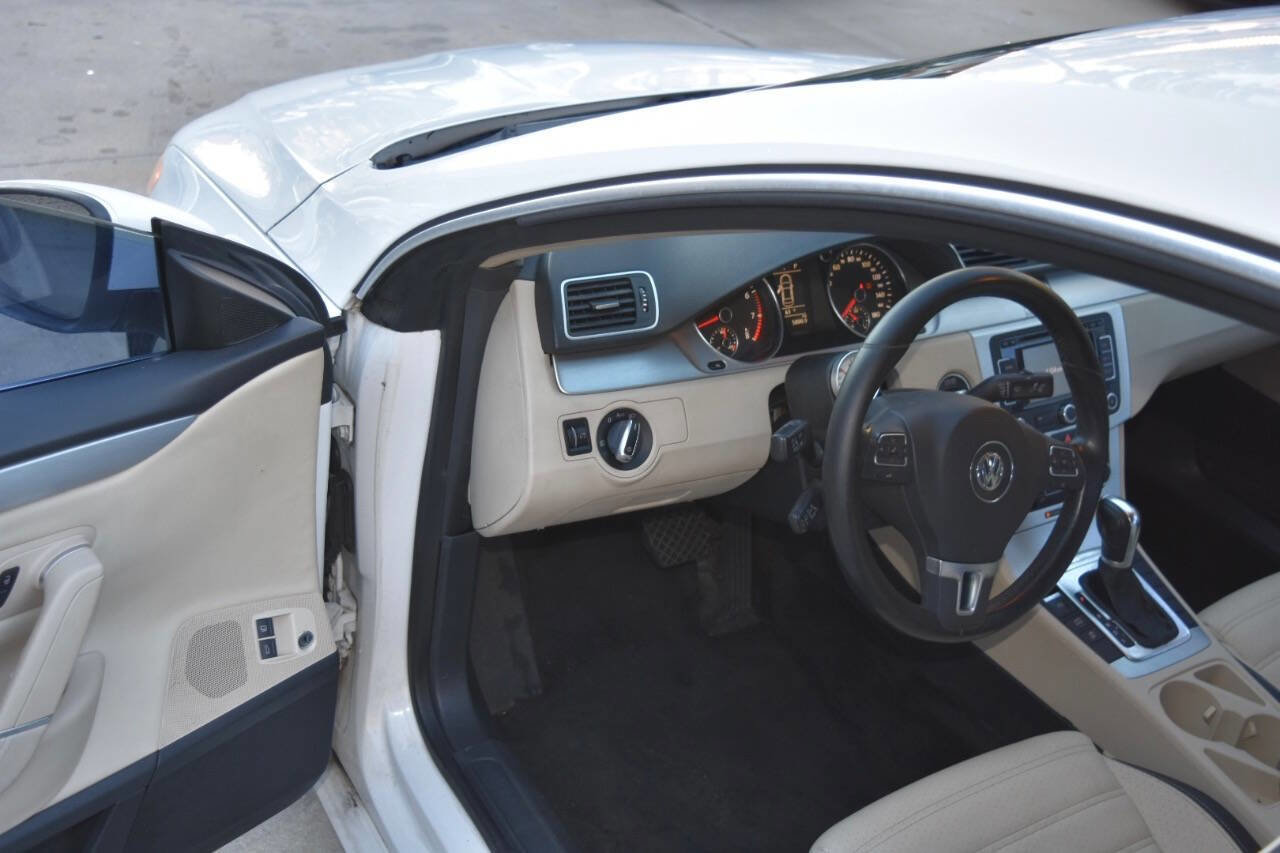 Used 2012 Volkswagen CC Lux Plus image 28