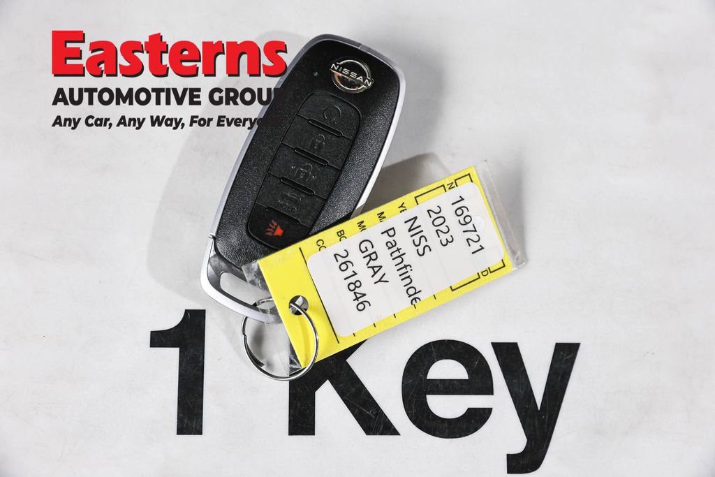 Used 2023 Nissan Pathfinder SL w/ SL Premium Package AWD/4WD image 25