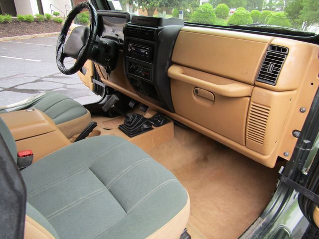 Used 1998 Jeep Wrangler Sahara image 18