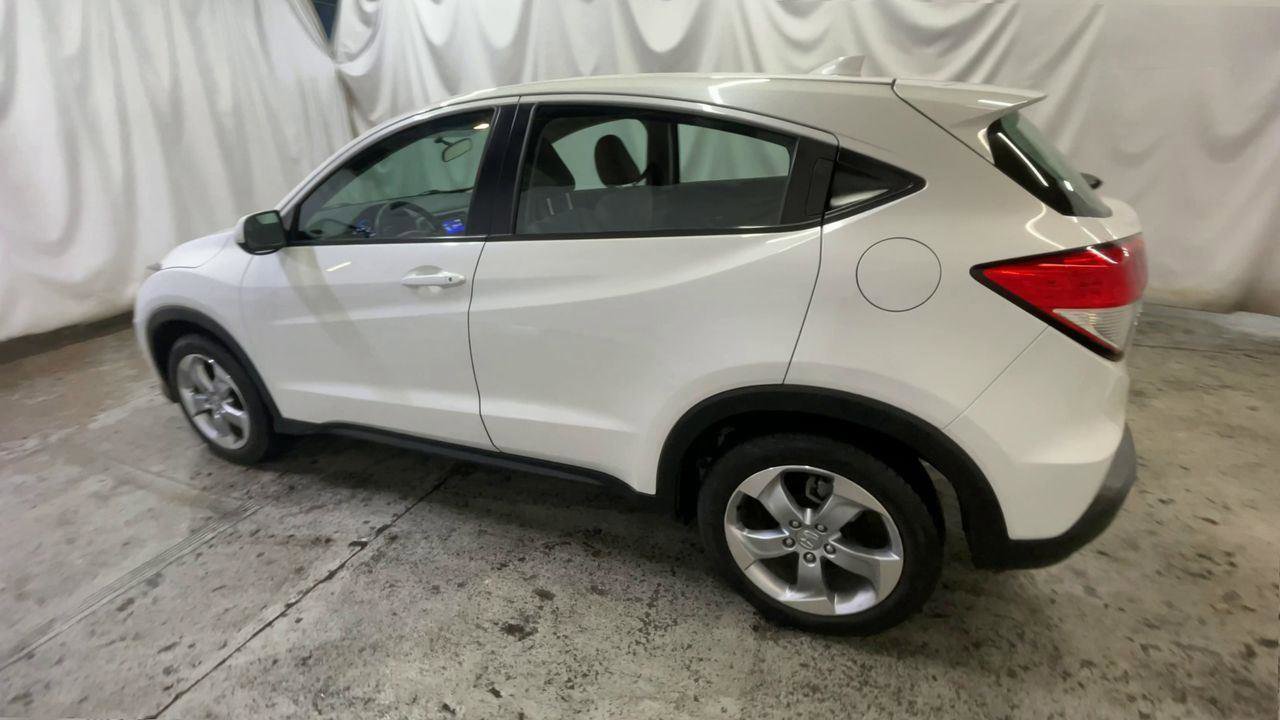 Used 2021 Honda HR-V LX image 6