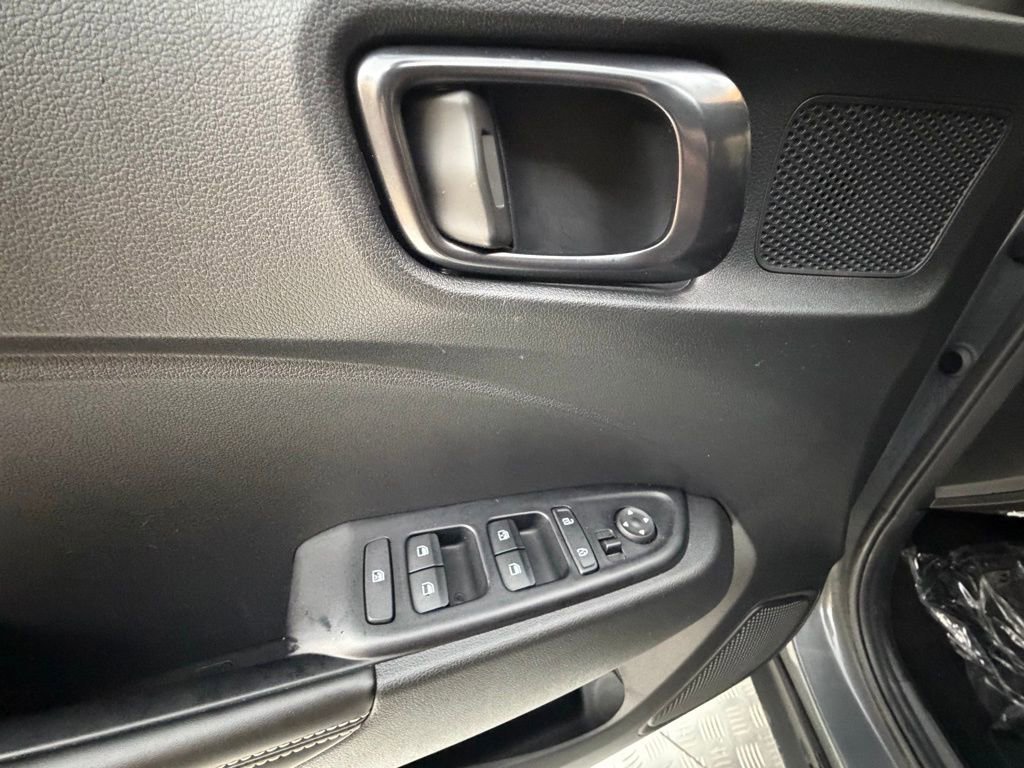 Certified 2024 Hyundai Venue Limited image 26