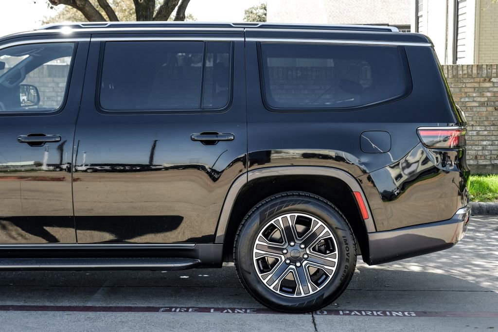 Used 2022 Jeep Wagoneer Series III image 22