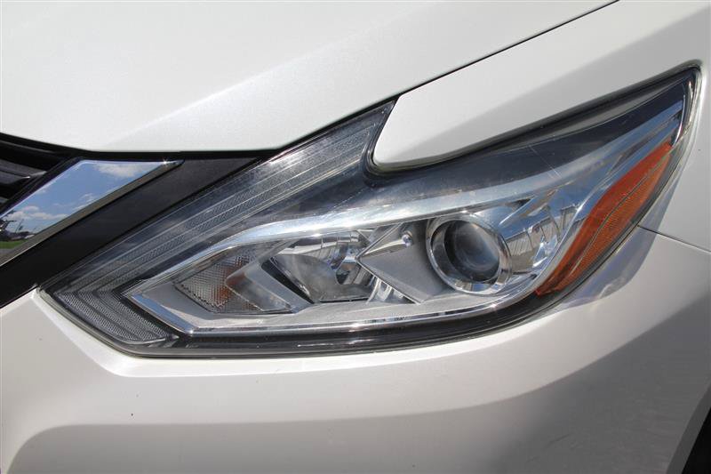 Used 2017 Nissan Altima 2.5 S w/ Power Driver Seat Package FWD image 12