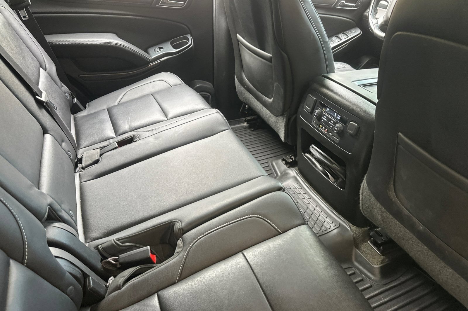 Used 2015 Chevrolet Tahoe LT RWD image 20