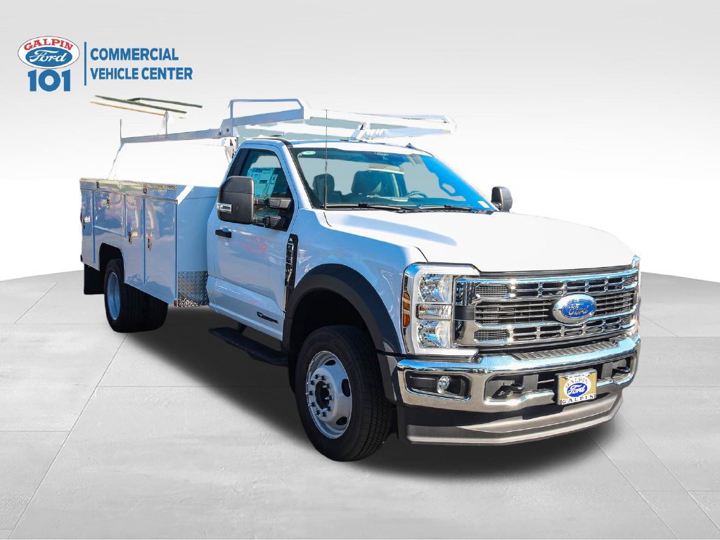New 2025 Ford F450 XL w/ XL Chrome Package RWD image 3
