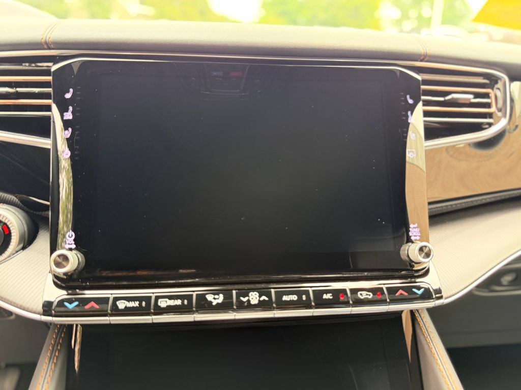 New 2026 Jeep Grand Wagoneer Summit AWD/4WD image 24