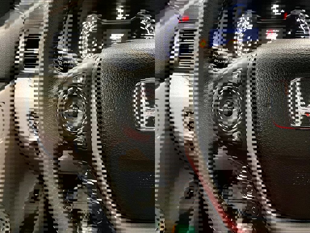 Used 2017 Honda Ridgeline RTL-T image 19