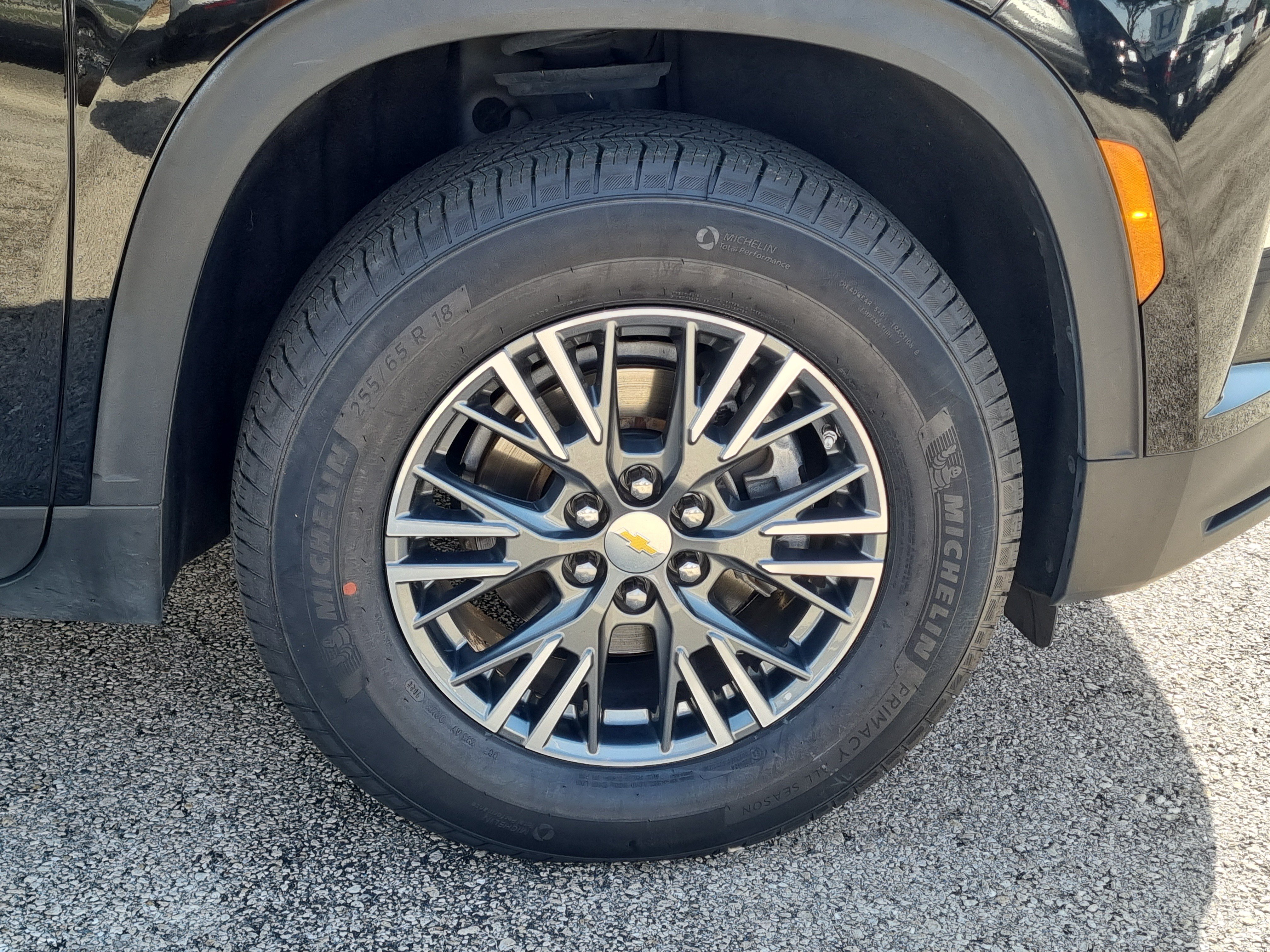 Used 2024 Chevrolet Traverse LT FWD image 9