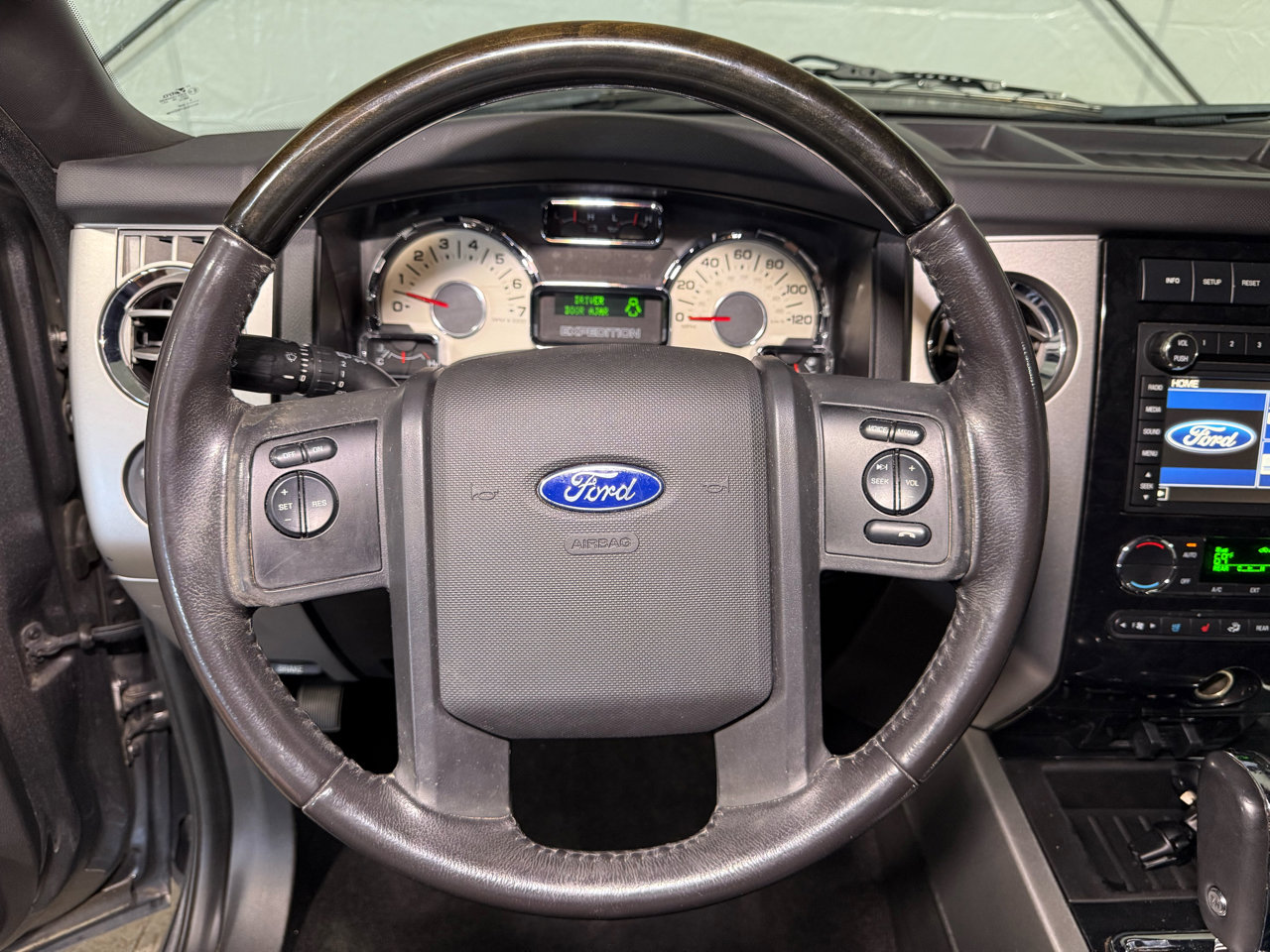 Used 2014 Ford Expedition Limited w/ Equipment Group 301A image 14