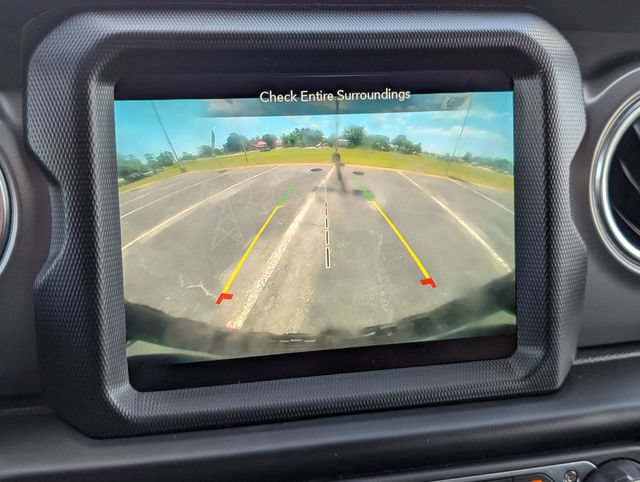 Used 2022 Jeep Wrangler Unlimited Rubicon 4xe AWD/4WD image 16