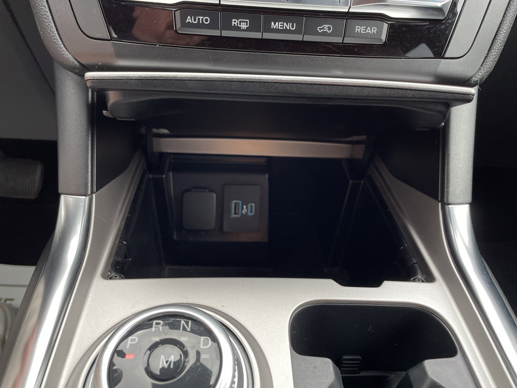 Used 2020 Ford Explorer XLT w/ Equipment Group 202A image 19