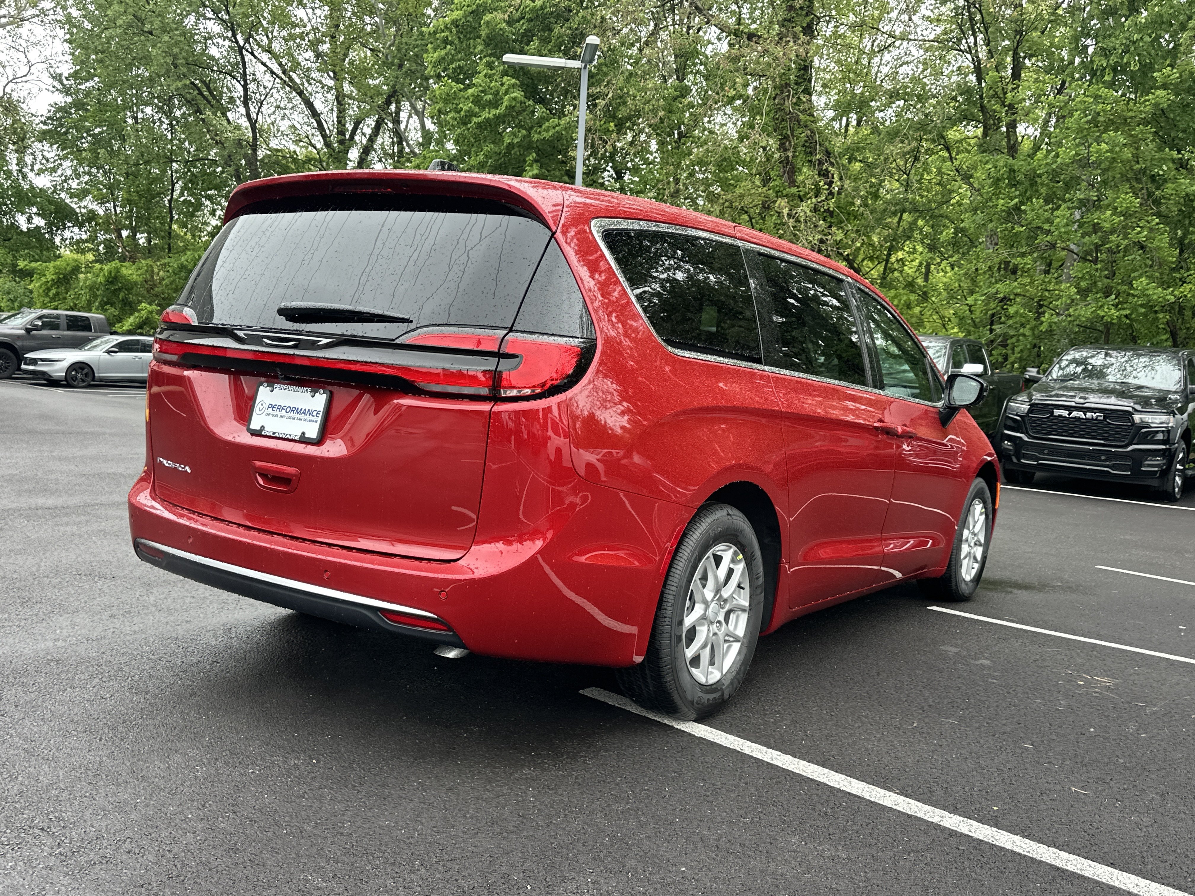 New 2027 Chrysler Pacifica Select w/ Family Tech Group FWD image 15