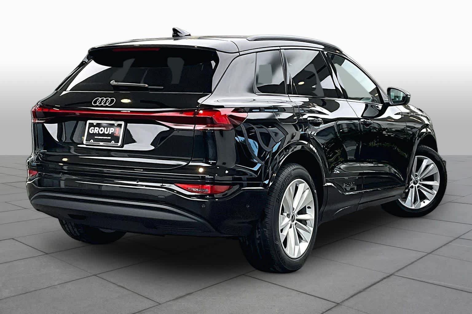 Used 2025 Audi Q6 e-tron Premium Plus w/ Premium Plus RWD image 11