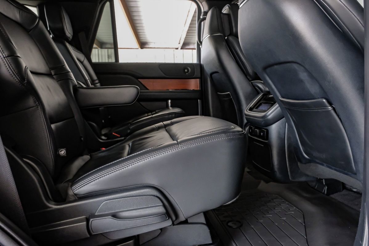 Used 2024 Lincoln Navigator Reserve image 34