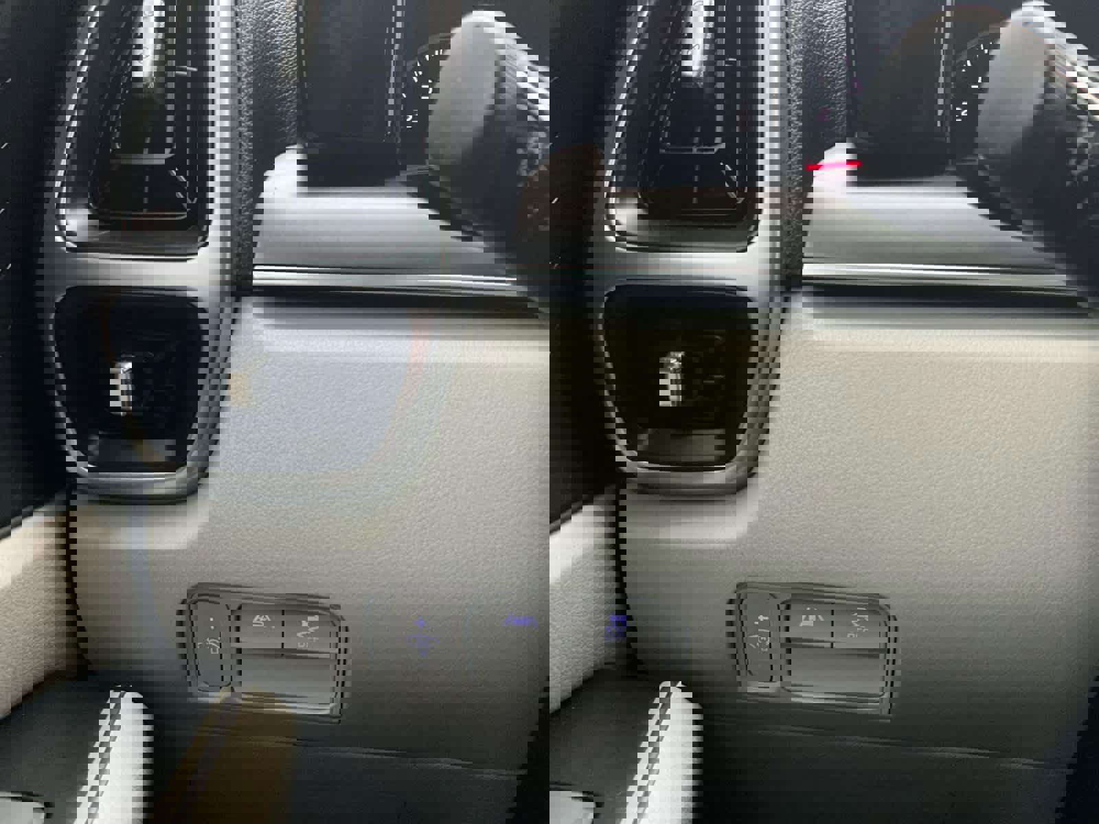 Used 2021 Kia Sorento S image 24