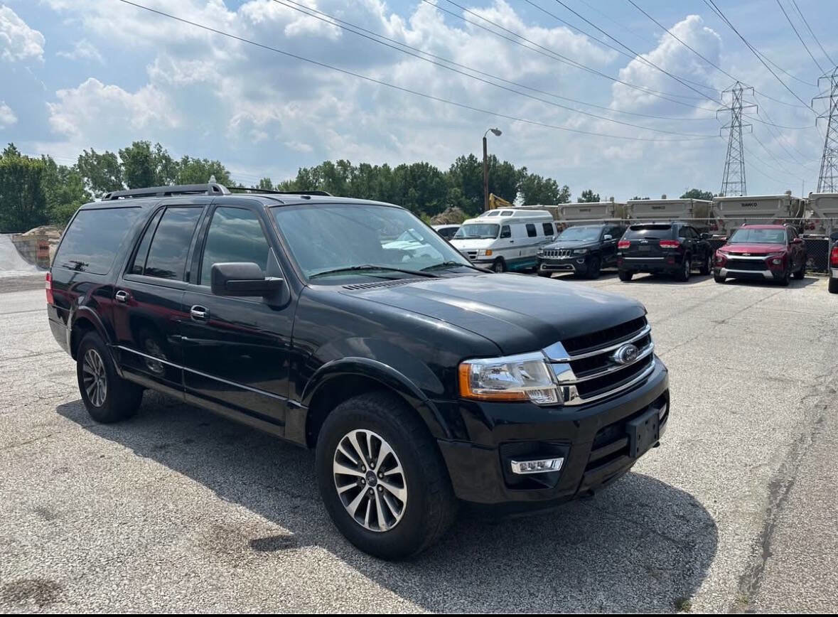 Used 2015 Ford Expedition EL XLT image 4