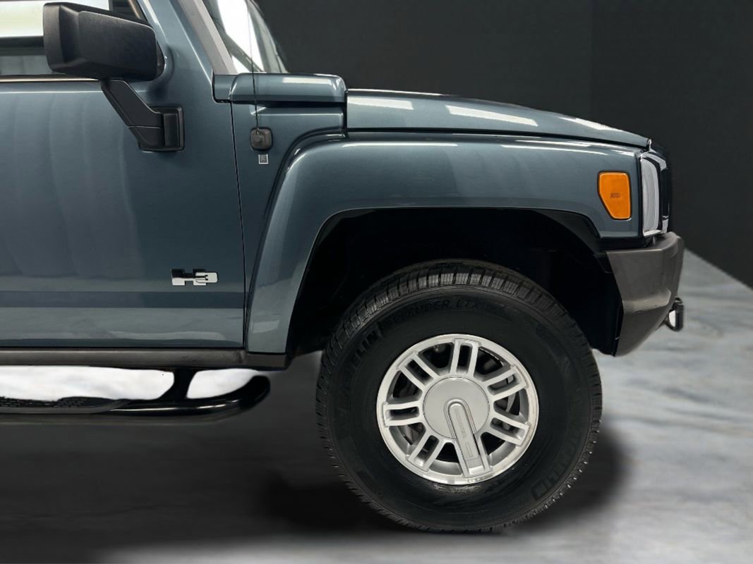 Used 2006 HUMMER H3 Luxury image 17