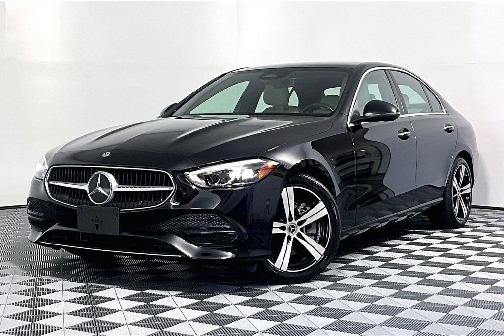 Used 2025 Mercedes-Benz C 300 Sedan image 2