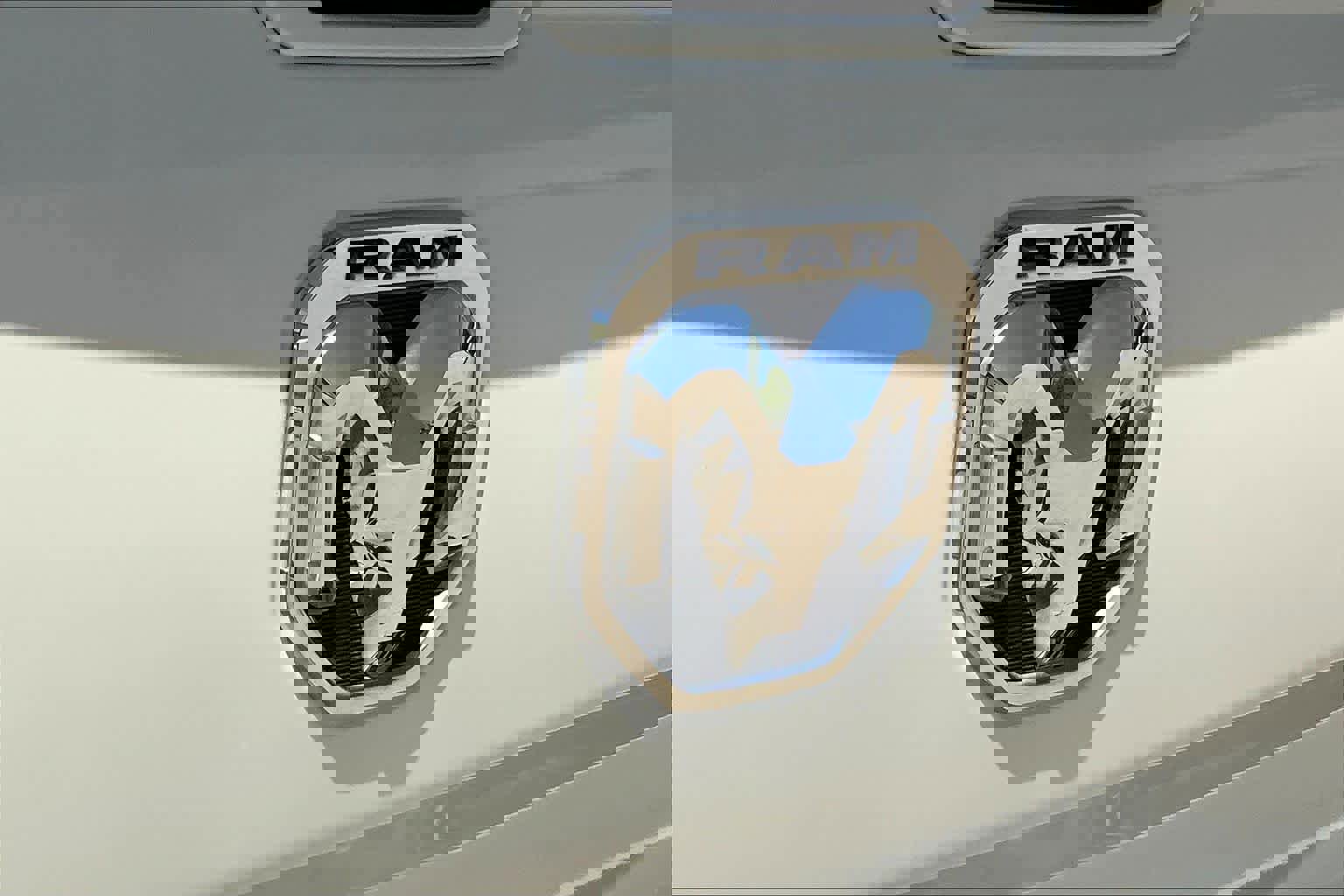 Used 2022 RAM 3500 Laramie image 30