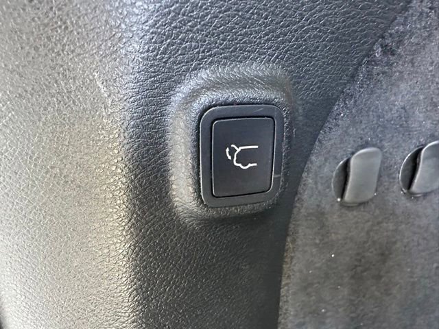 Used 2019 Jeep Cherokee Limited w/ Luxury Group image 31