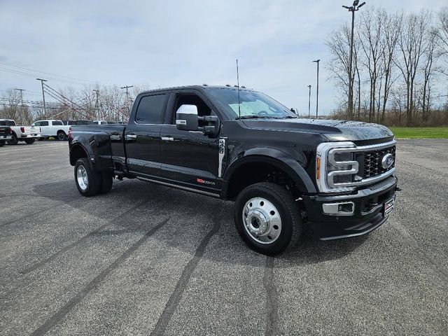 Used 2026 Ford F450 Platinum w/ Platinum Plus Package image 2