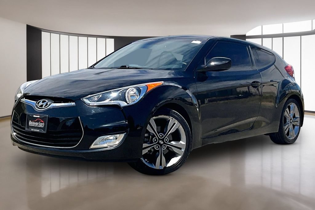 Used 2016 Hyundai Veloster w/ Option Group 02 FWD image 2