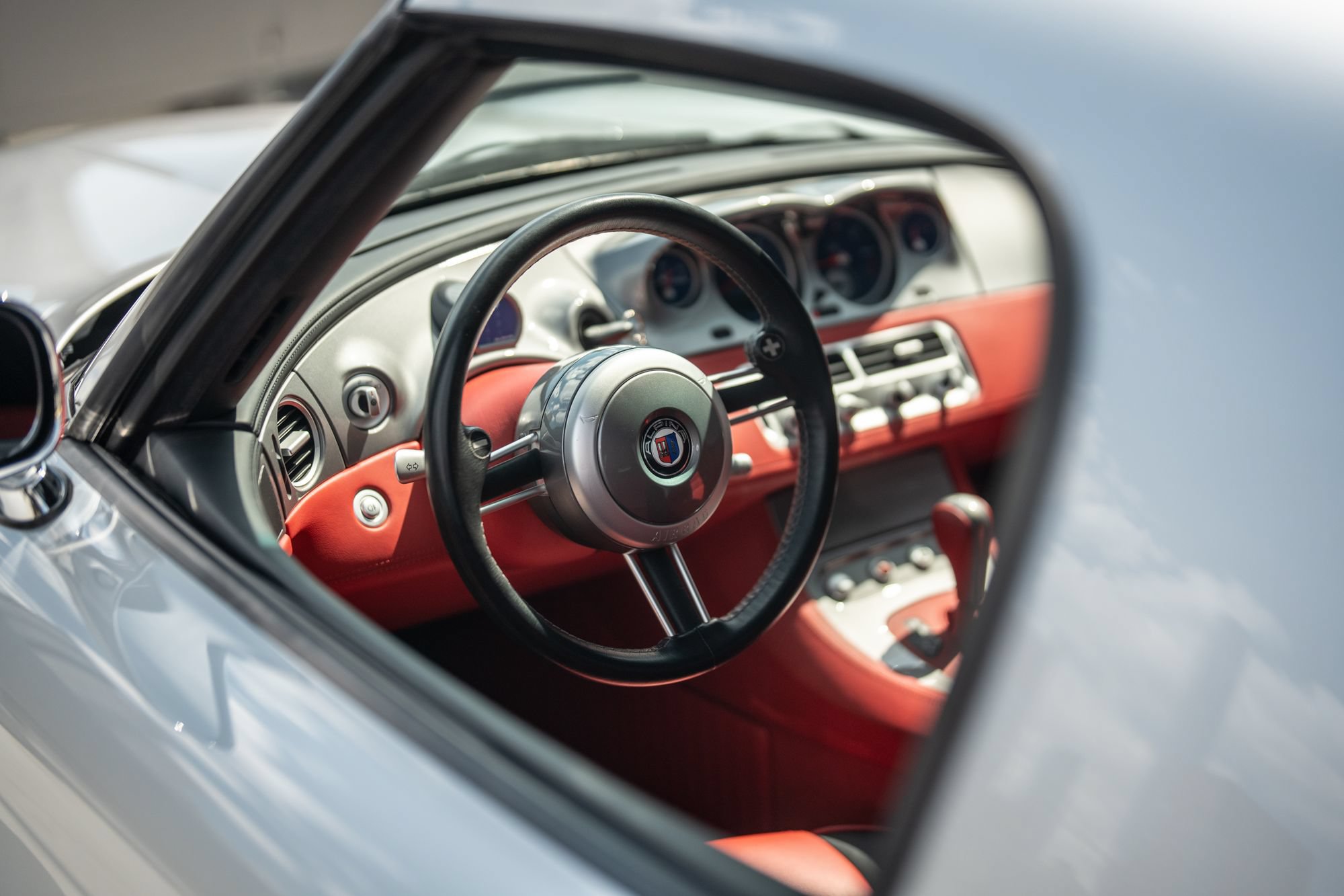 Used 2003 BMW Z8 RWD image 37