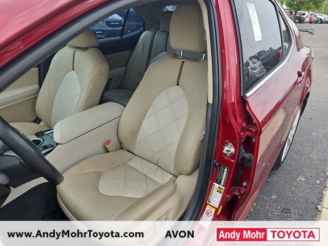Used 2018 Toyota Camry XLE FWD image 10