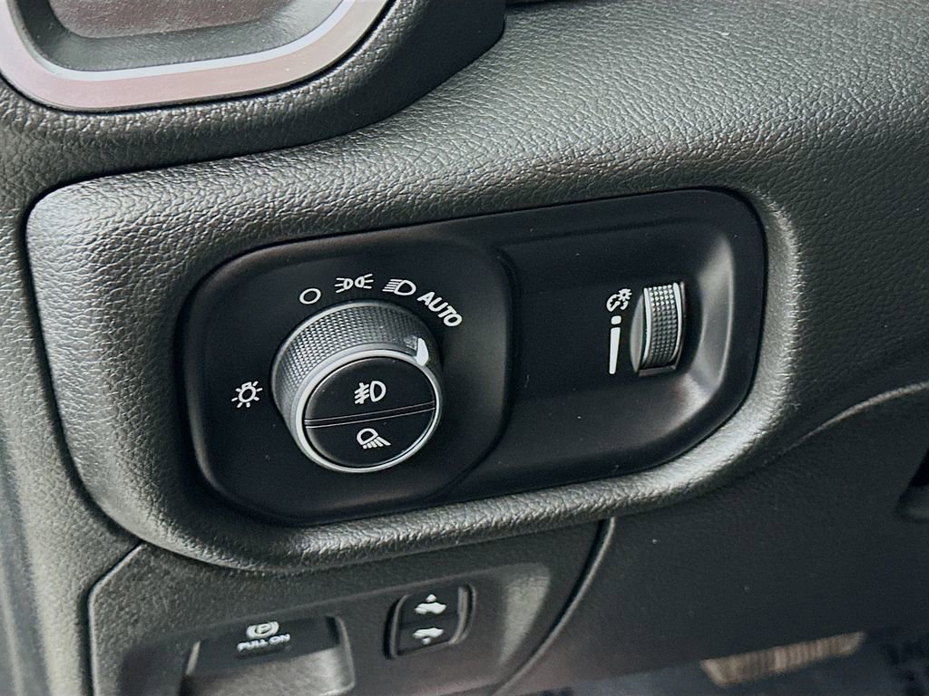 Certified 2024 RAM 1500 Big Horn image 18