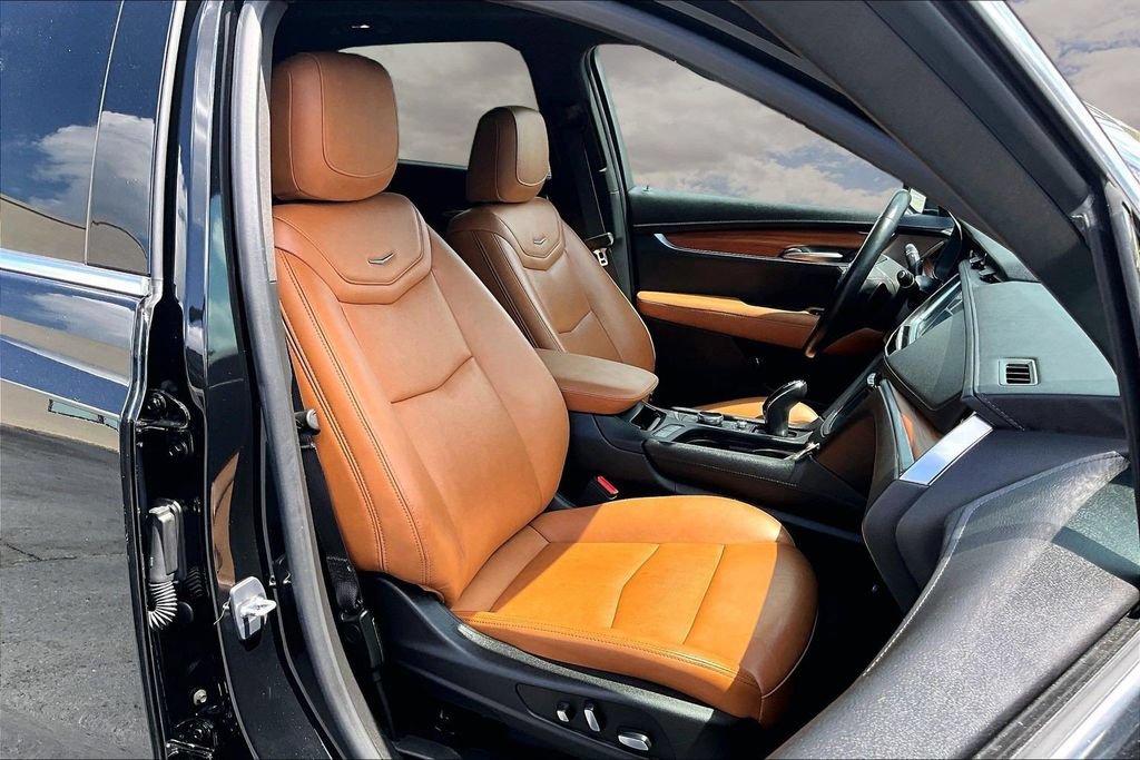Certified 2023 Cadillac XT5 Premium Luxury AWD/4WD image 29