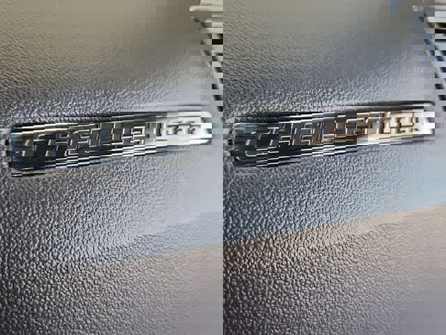 Used 2012 Dodge Challenger SXT w/ Sound Group image 13