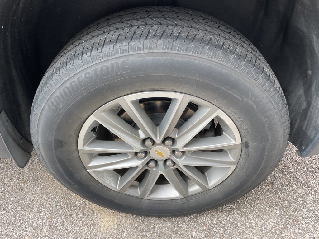 Used 2022 Chevrolet Traverse LT FWD image 11