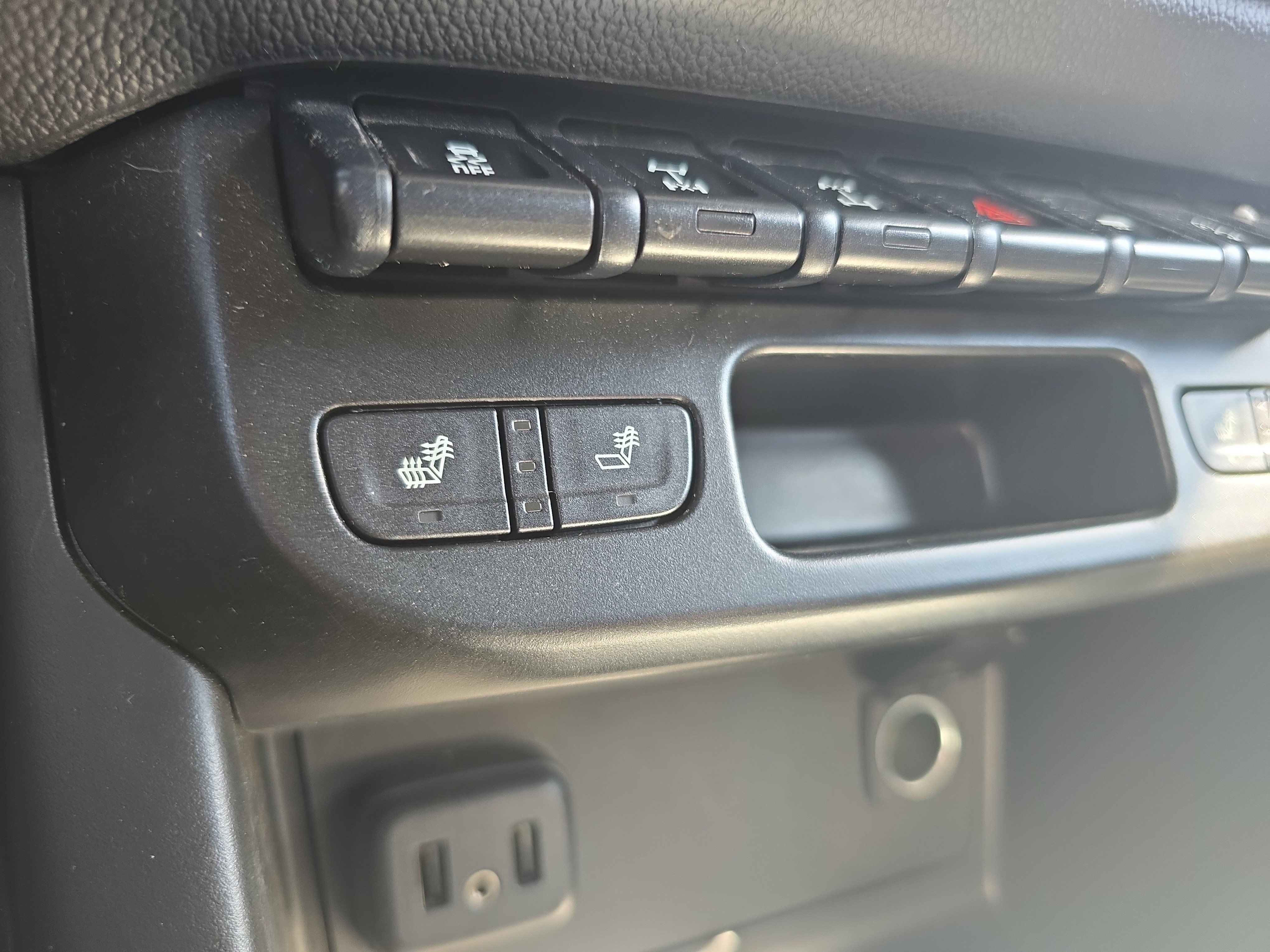 Used 2021 Chevrolet Colorado ZR2 image 29