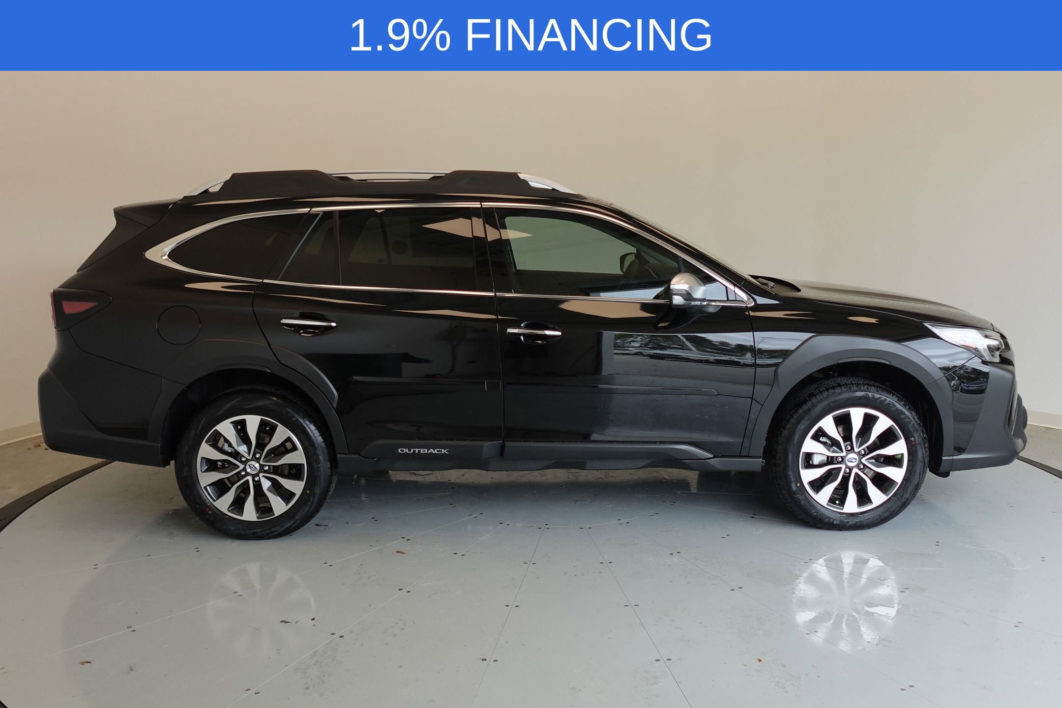 Used 2025 Subaru Outback Touring w/ Tech Package 2 image 2