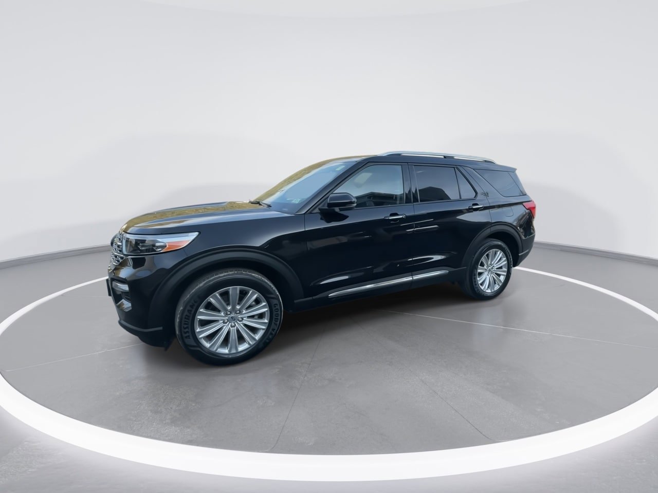 Used 2021 Ford Explorer Limited w/ Hybrid Equipment Group 310A AWD/4WD image 8