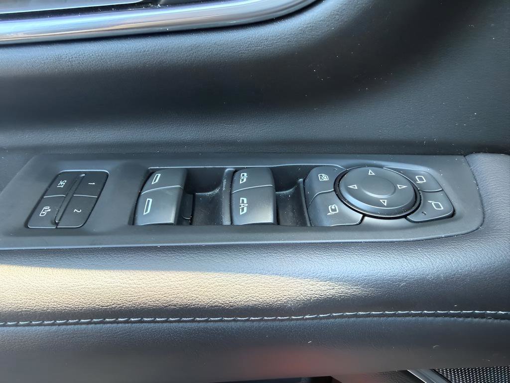 Used 2021 Chevrolet Tahoe LT w/ Luxury Package image 13