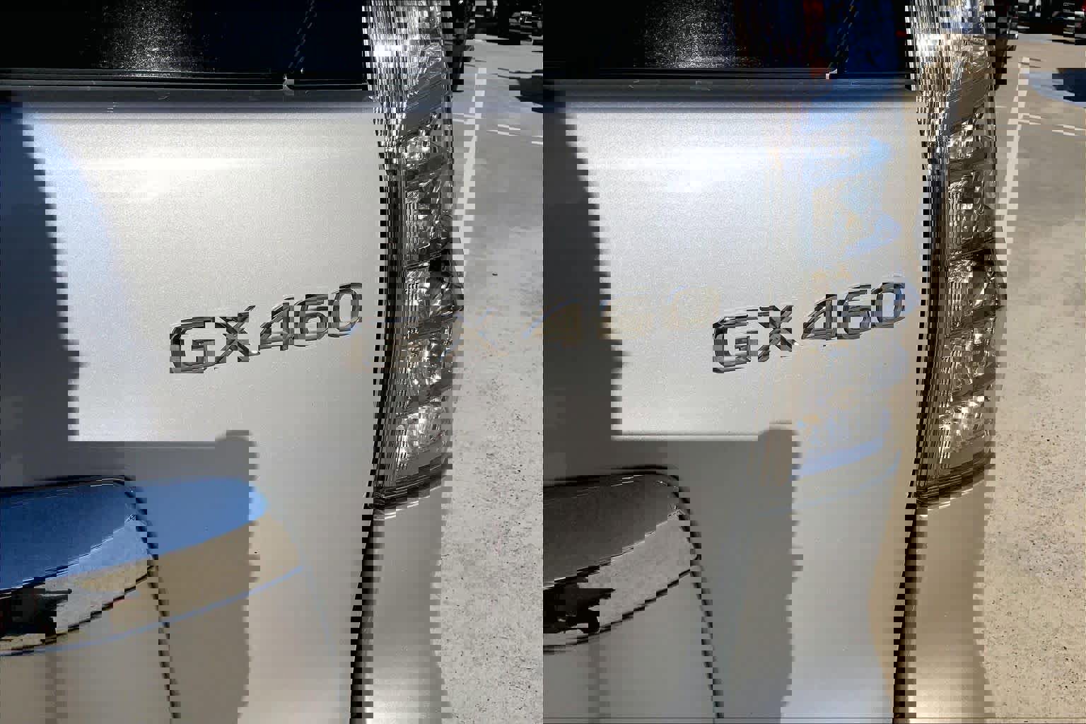 Used 2016 Lexus GX 460 image 10