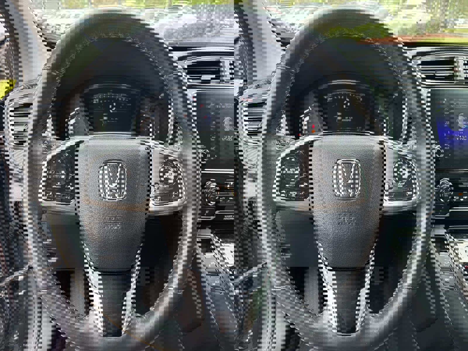 Used 2020 Honda CR-V Touring image 29