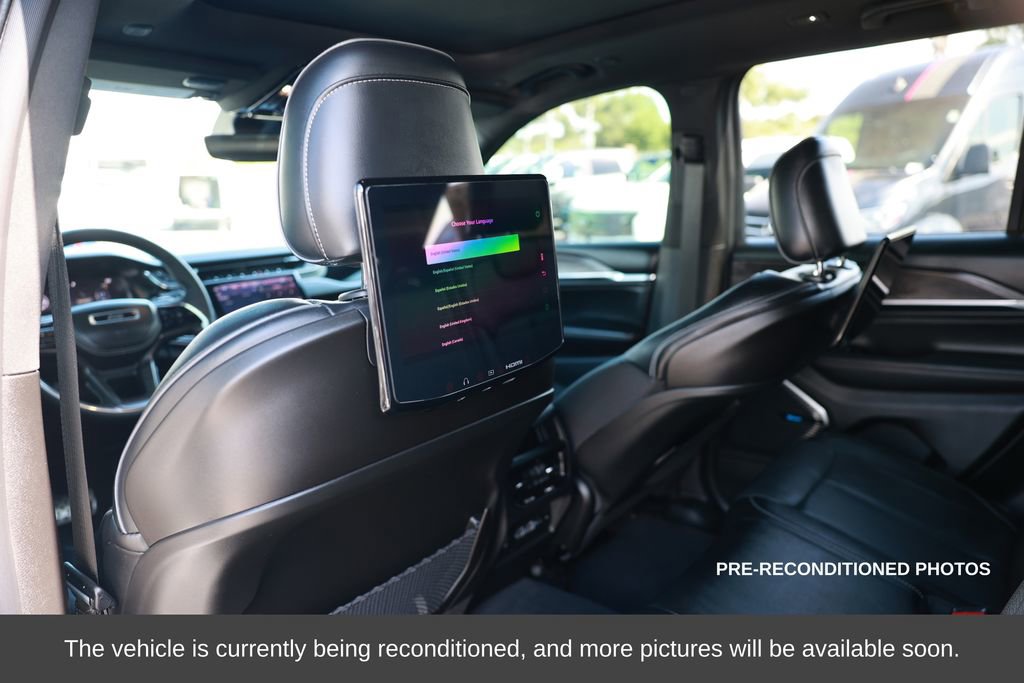 Used 2023 Jeep Grand Cherokee Overland w/ Rear Seat Video Group I image 33