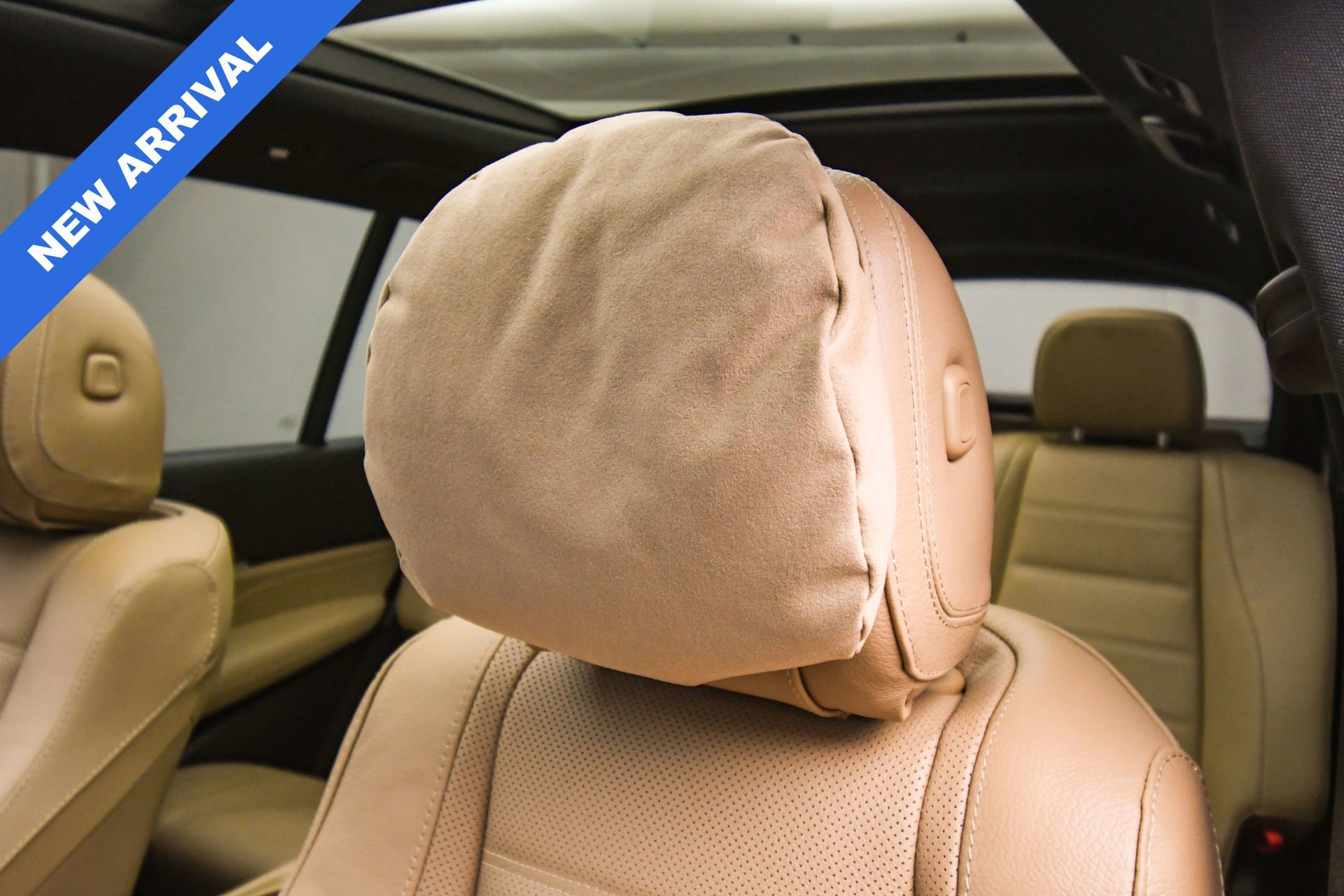 Used 2025 Mercedes-Benz GLS 450 4MATIC image 56