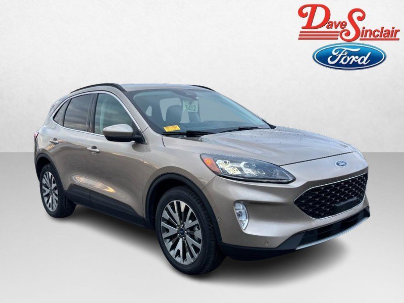 Used 2021 Ford Escape Titanium image 4