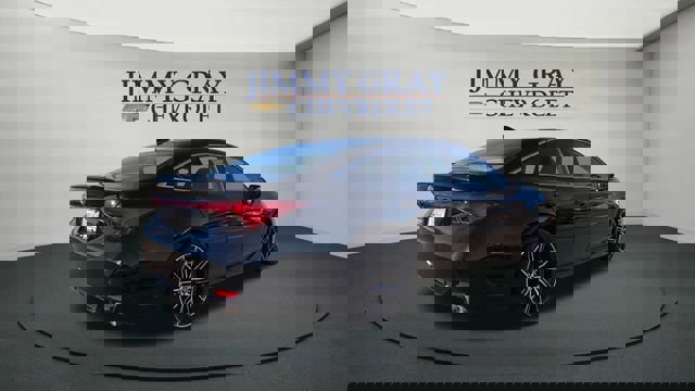 Used 2019 Toyota Avalon Touring w/ Advanced Safety Package image 3