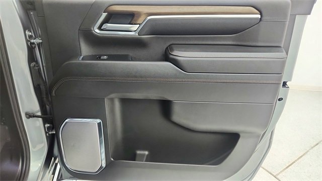 Used 2024 Chevrolet Silverado 3500 High Country image 29