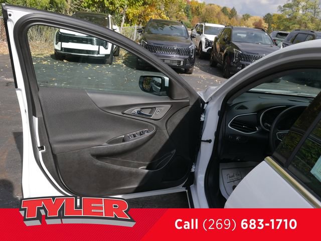 Used 2025 Chevrolet Malibu LT image 21