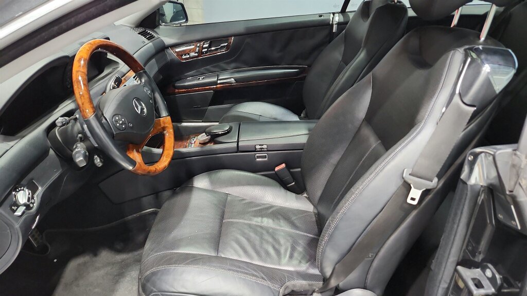 Used 2011 Mercedes-Benz CL 550 4MATIC image 39